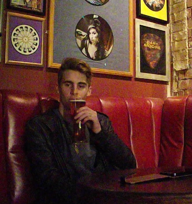 Essentially Pop Meets Mo Evans